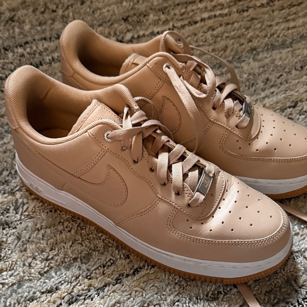 Nike Air Beige Sneakers